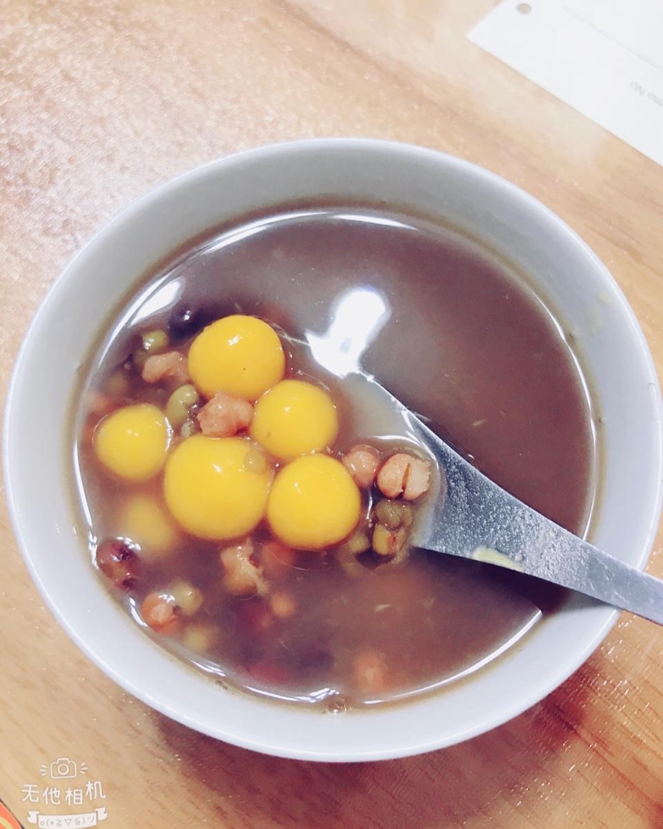 红豆糯米小丸子小汤圆——如何在5分钟内搓好一盘小丸子