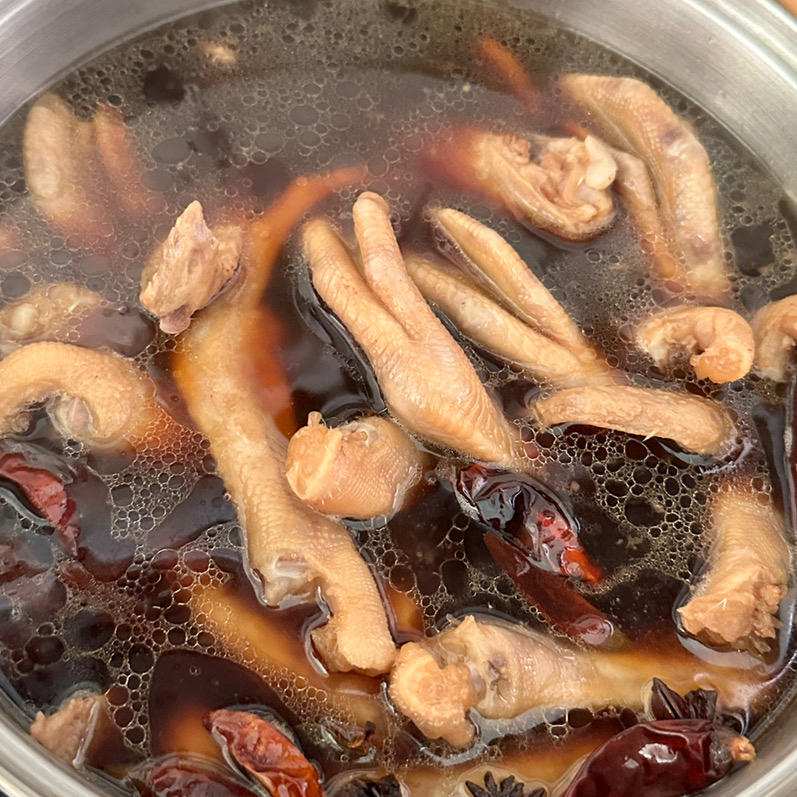 香卤鸭掌（好吃得不得了）