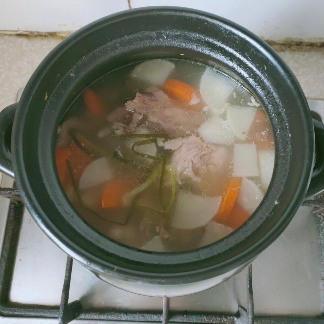 排骨萝卜汤