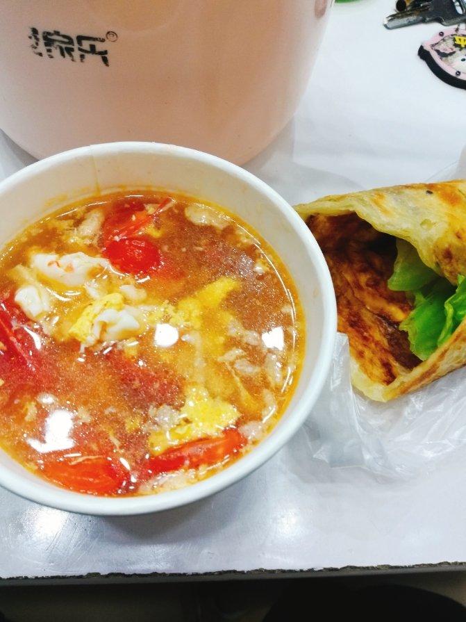 1人食鸡蛋西红柿青菜汤面