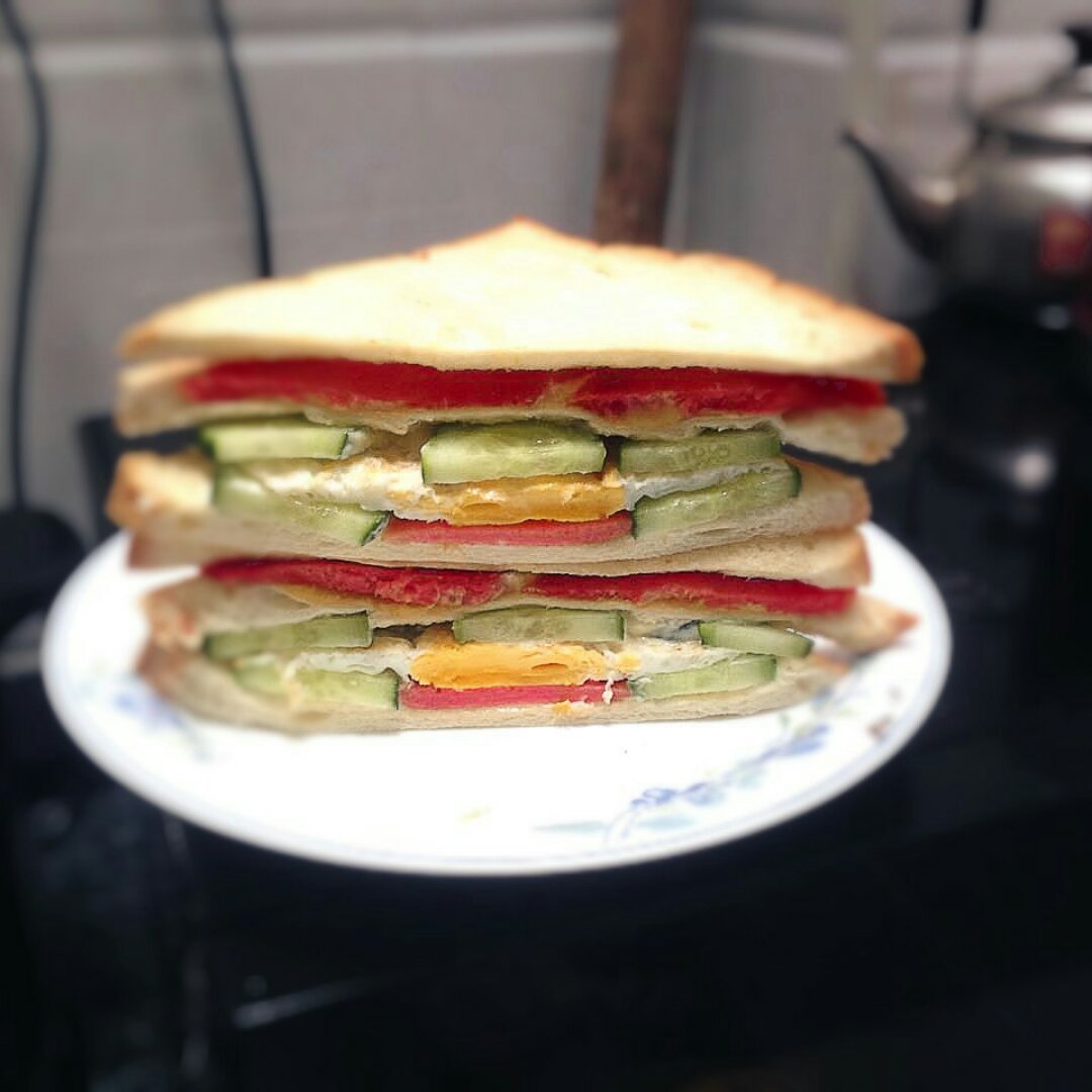 火腿芝士蛋三文治