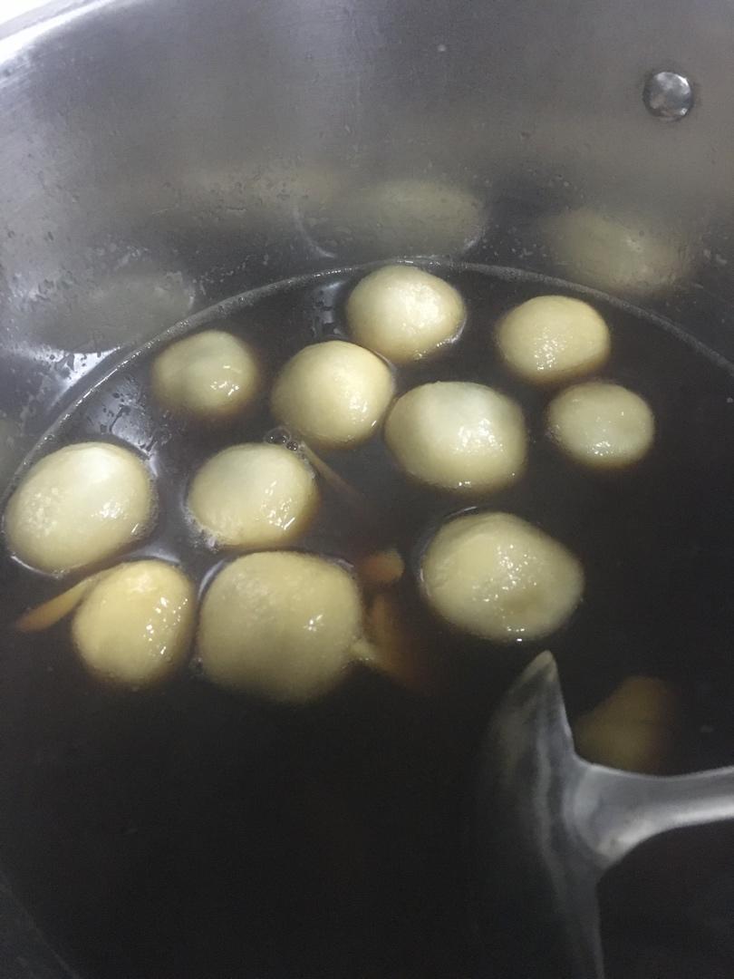 花生黑芝麻汤圆