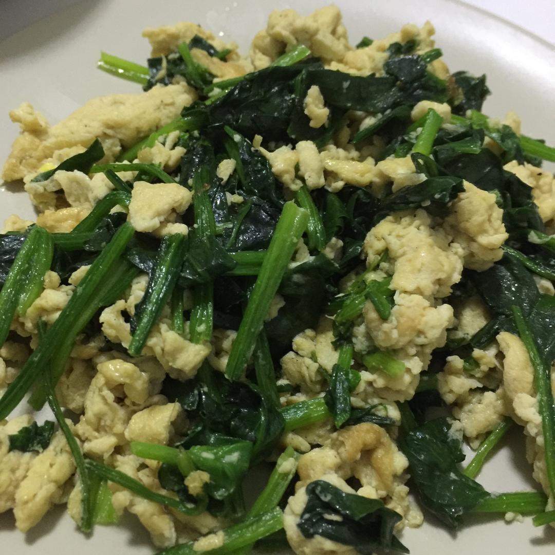菠菜炒鸡蛋
