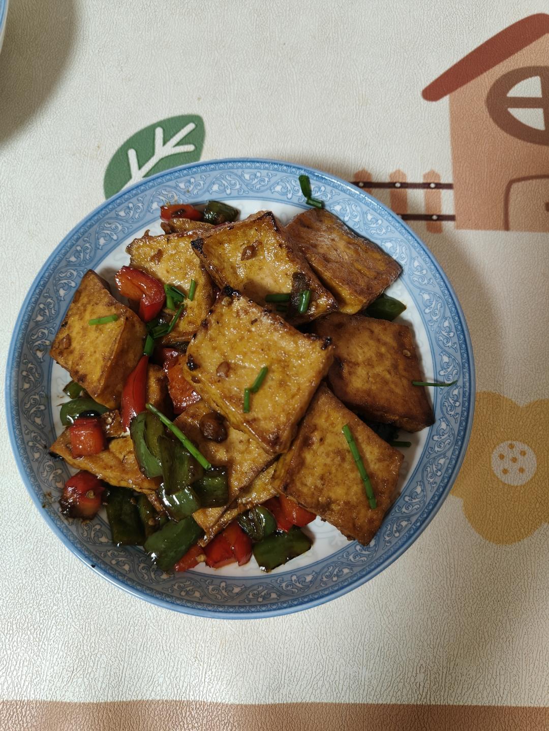 夏天孩子长个子的时候，多吃这道菜，食材简单用料少，下饭还营养