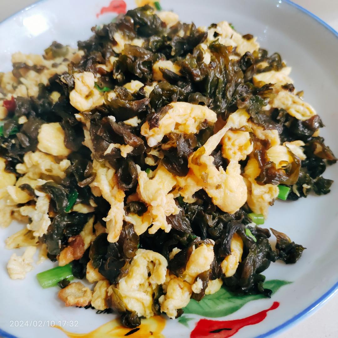 地皮菜炒鸡蛋