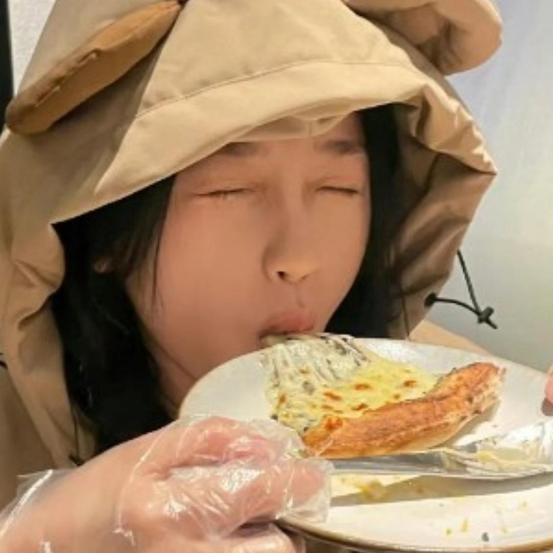 酥欣吃饱了Aaa
