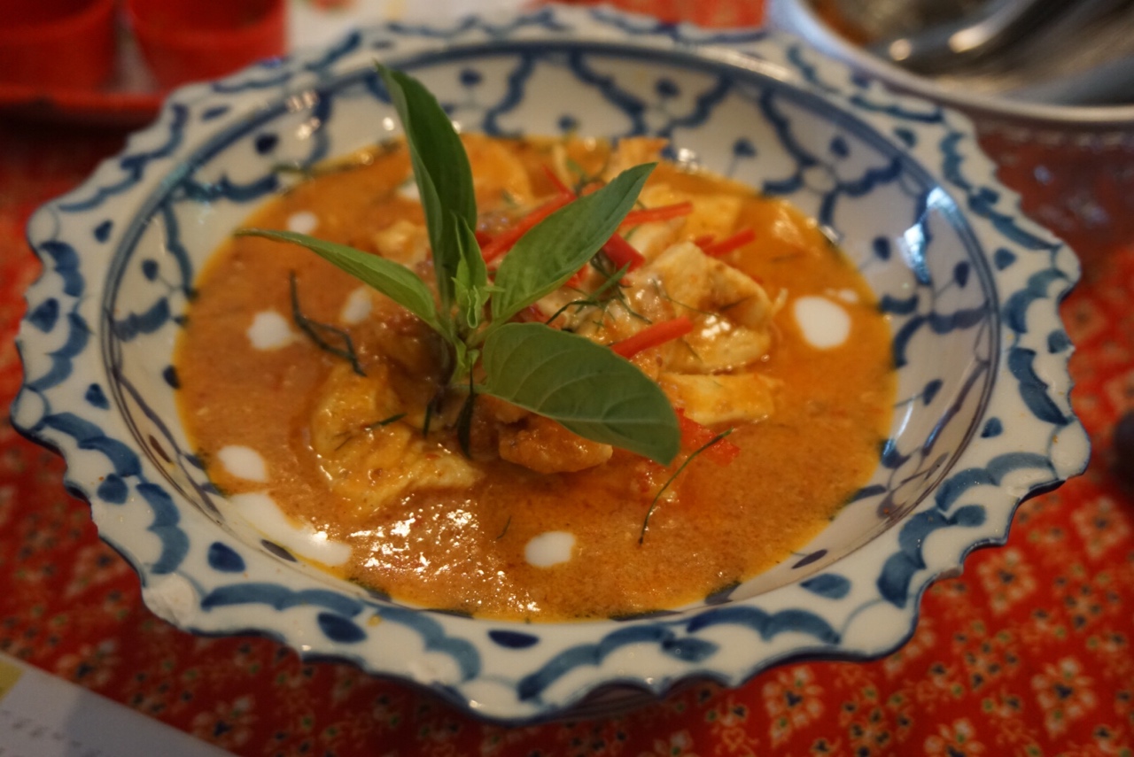 【曼谷学厨】娘惹咖喱鸡（Panaeng chicken curry）的做法