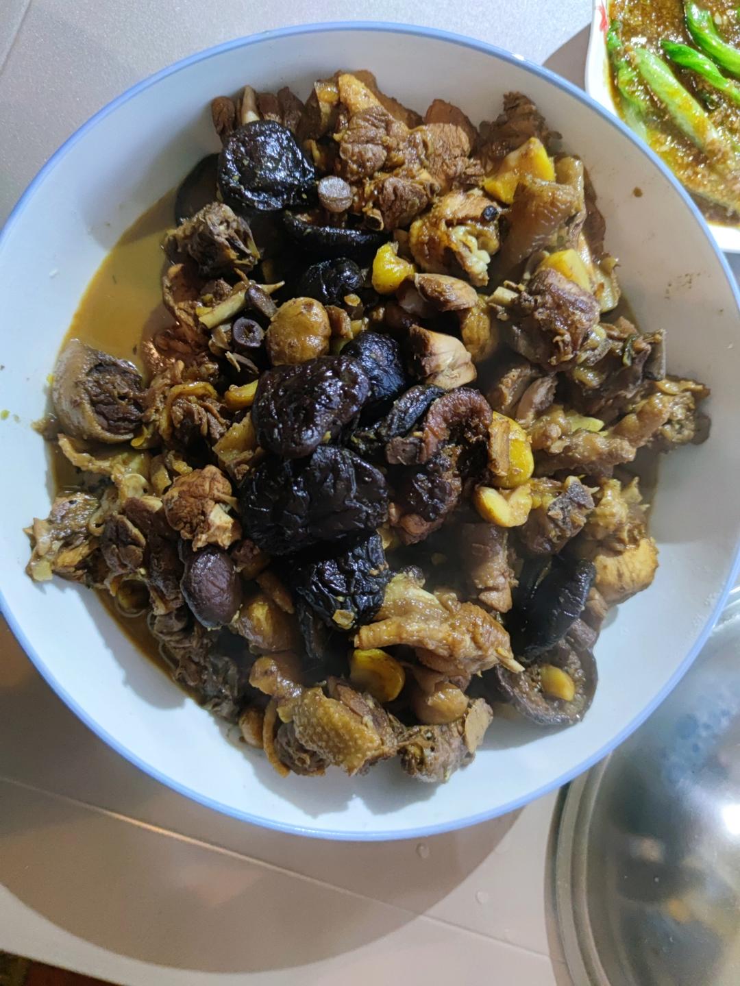 【栗子烧鸡】鸡肉都给你吃，栗子归我~