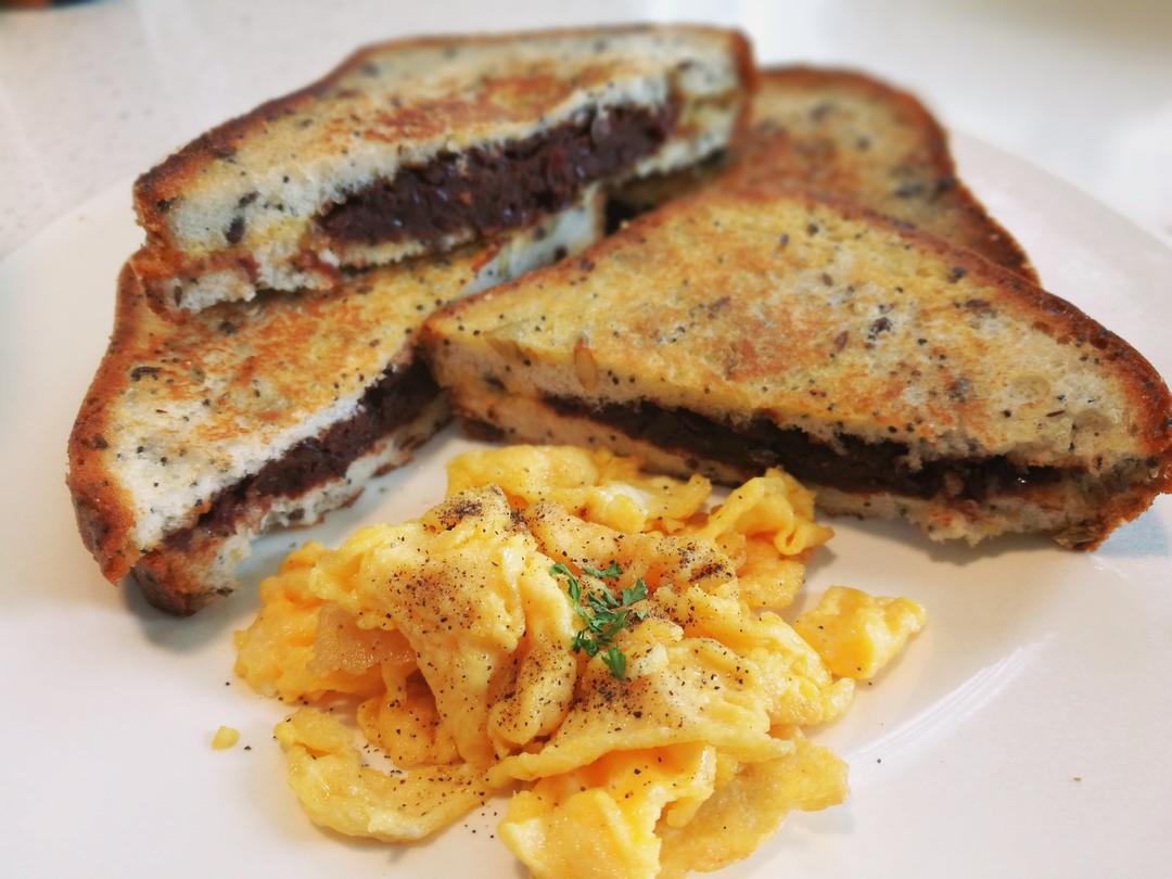 红豆西多士还是红豆french toast？