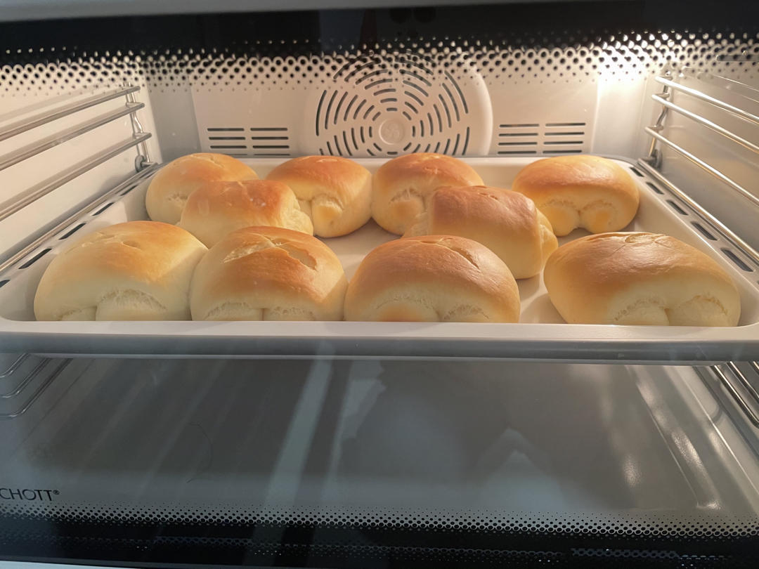 软到不知所措的牛奶卷