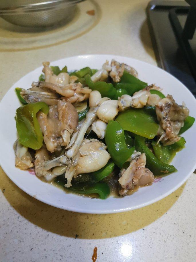 嫩的不要不要的爆炒牛蛙