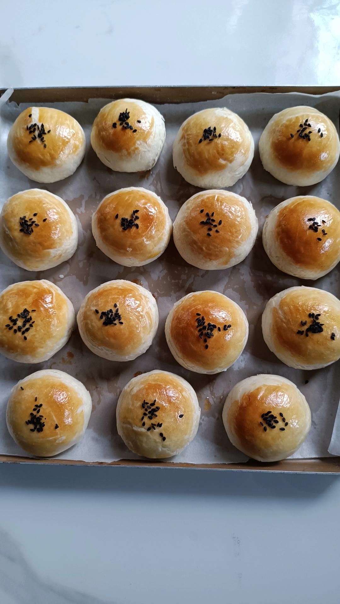 泳式鲜肉榨菜月饼