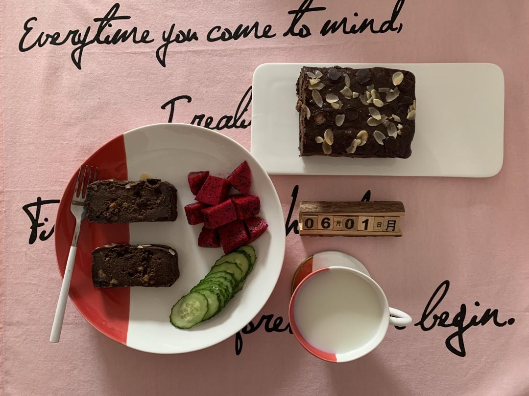 无油低卡浓厚豆腐布朗尼（全部热量只有一千卡☆）