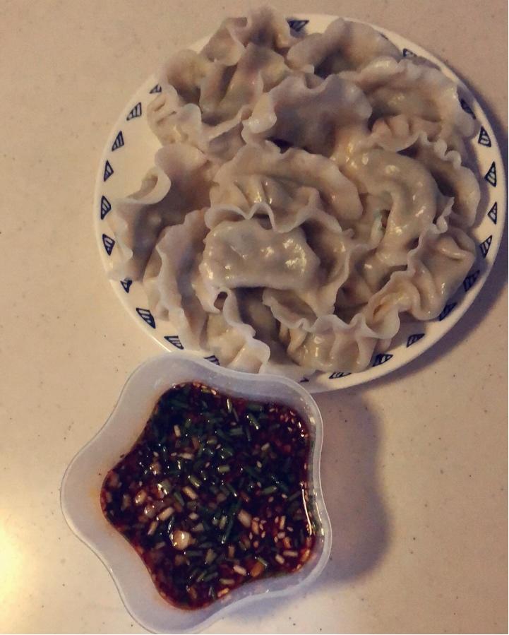 骤雨不终夕做的水煮饺子