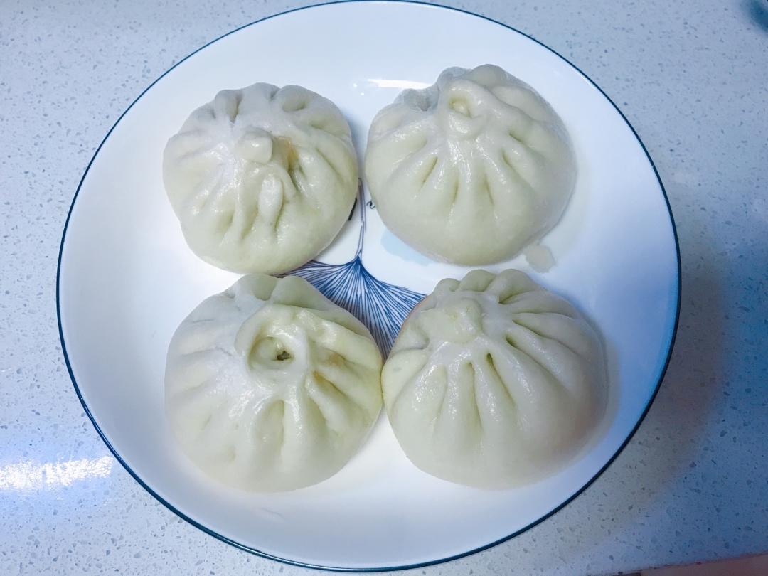 鲜肉包子