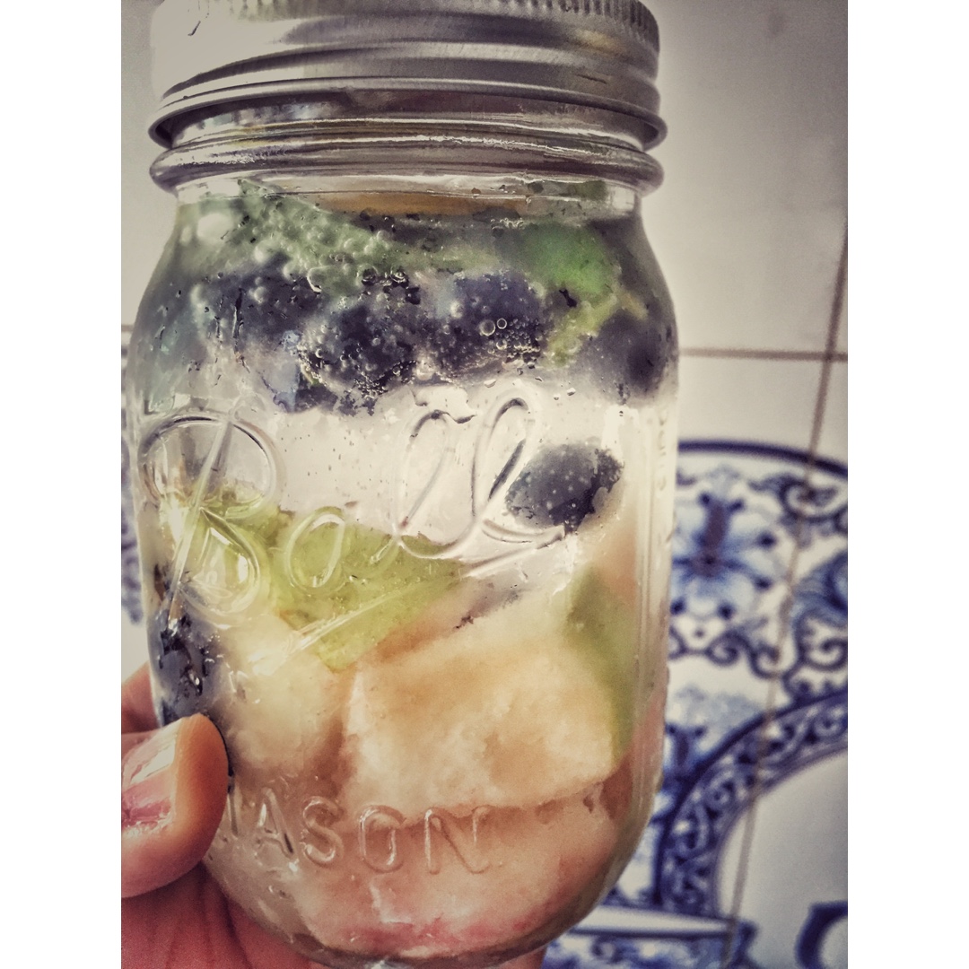 夏日清凉桃子汽水