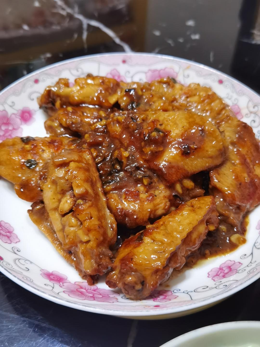 妈妈家的味道，吃了停不下来的红烧鸡翅