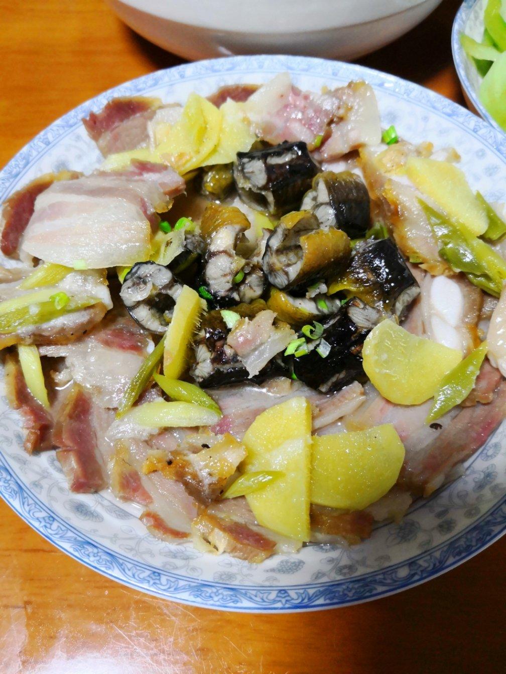 咸肉煮黄鳝