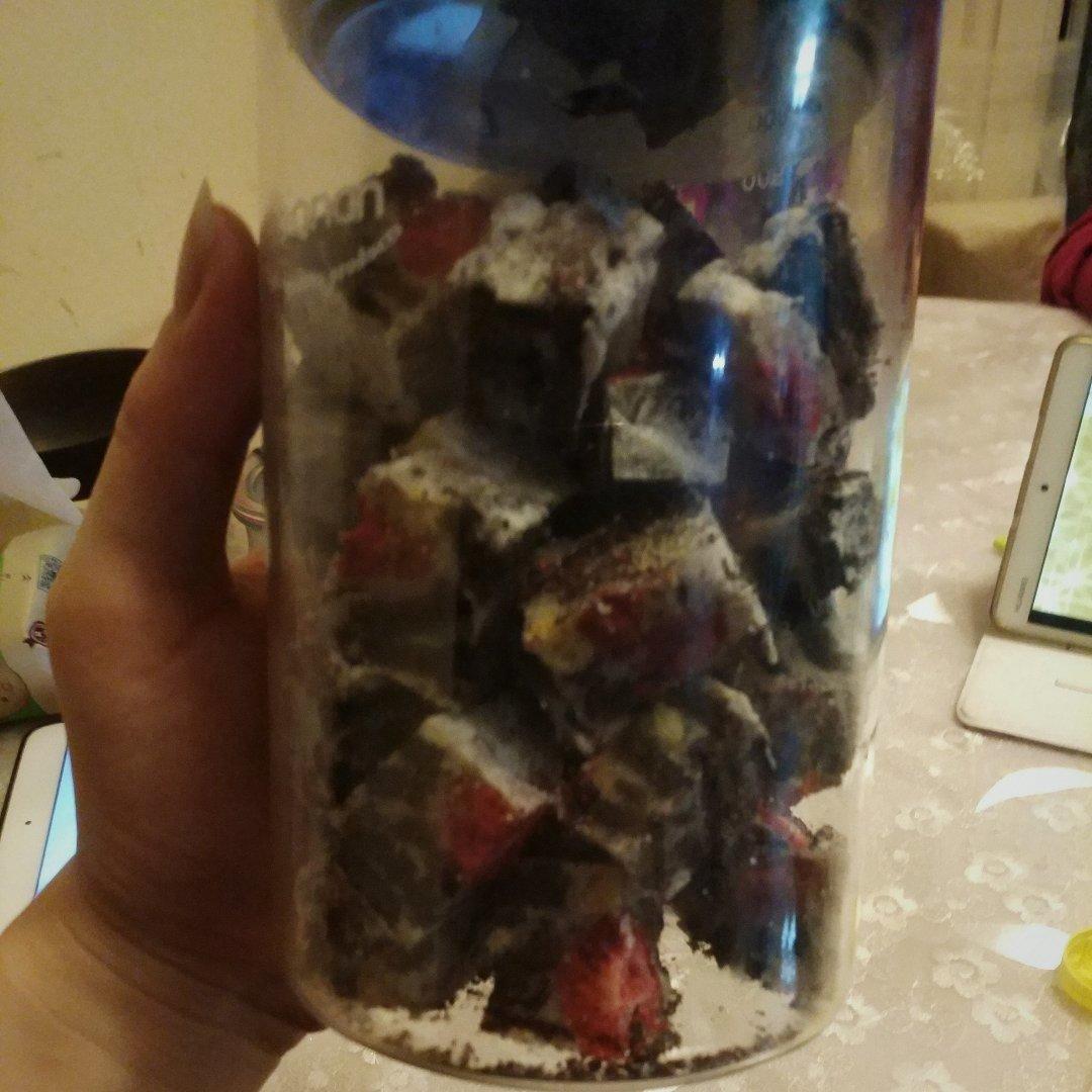 奥利奥草莓雪花酥