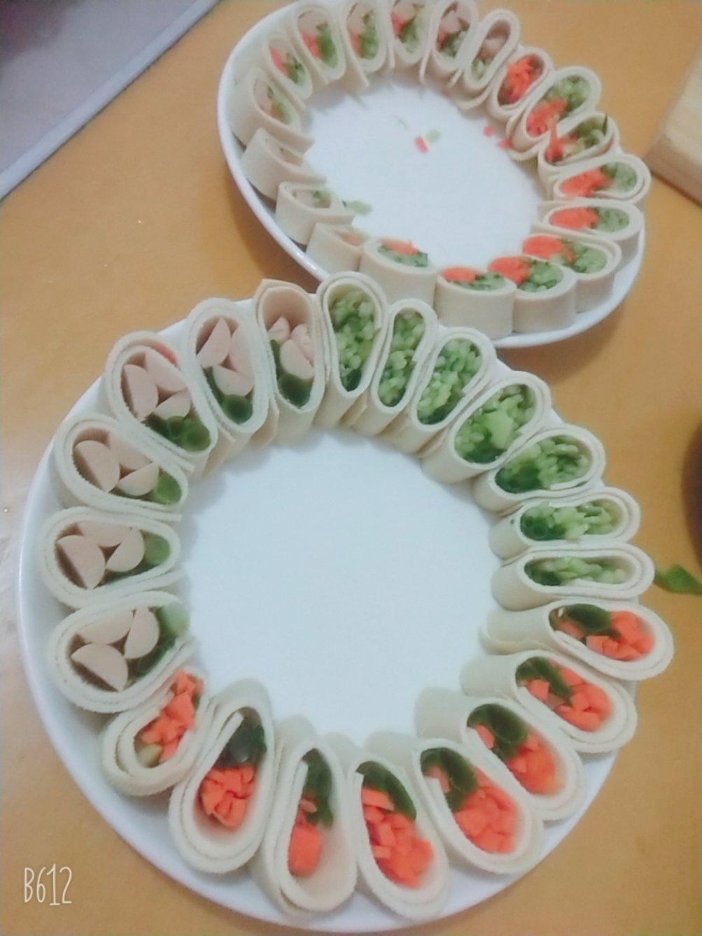 年夜饭&高颜值的【京酱肉丝千张蔬菜卷】