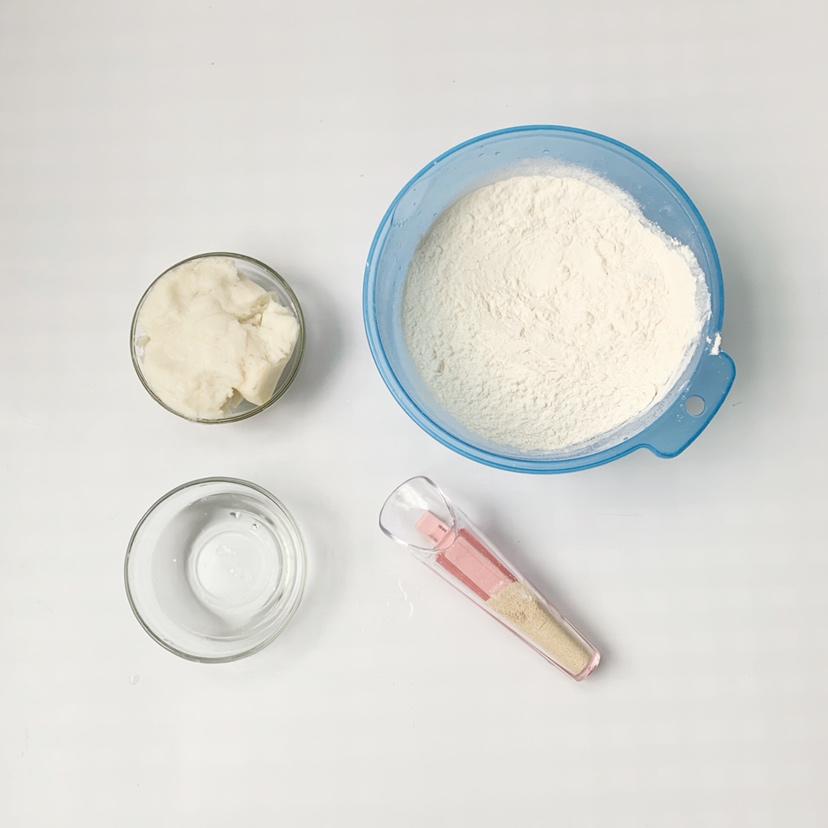 纯奶手撕吐司的做法 步骤1