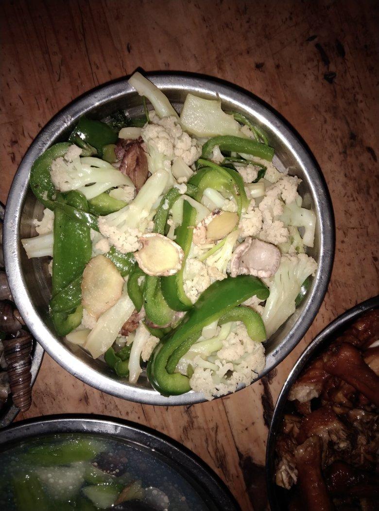 花菜炒肉片