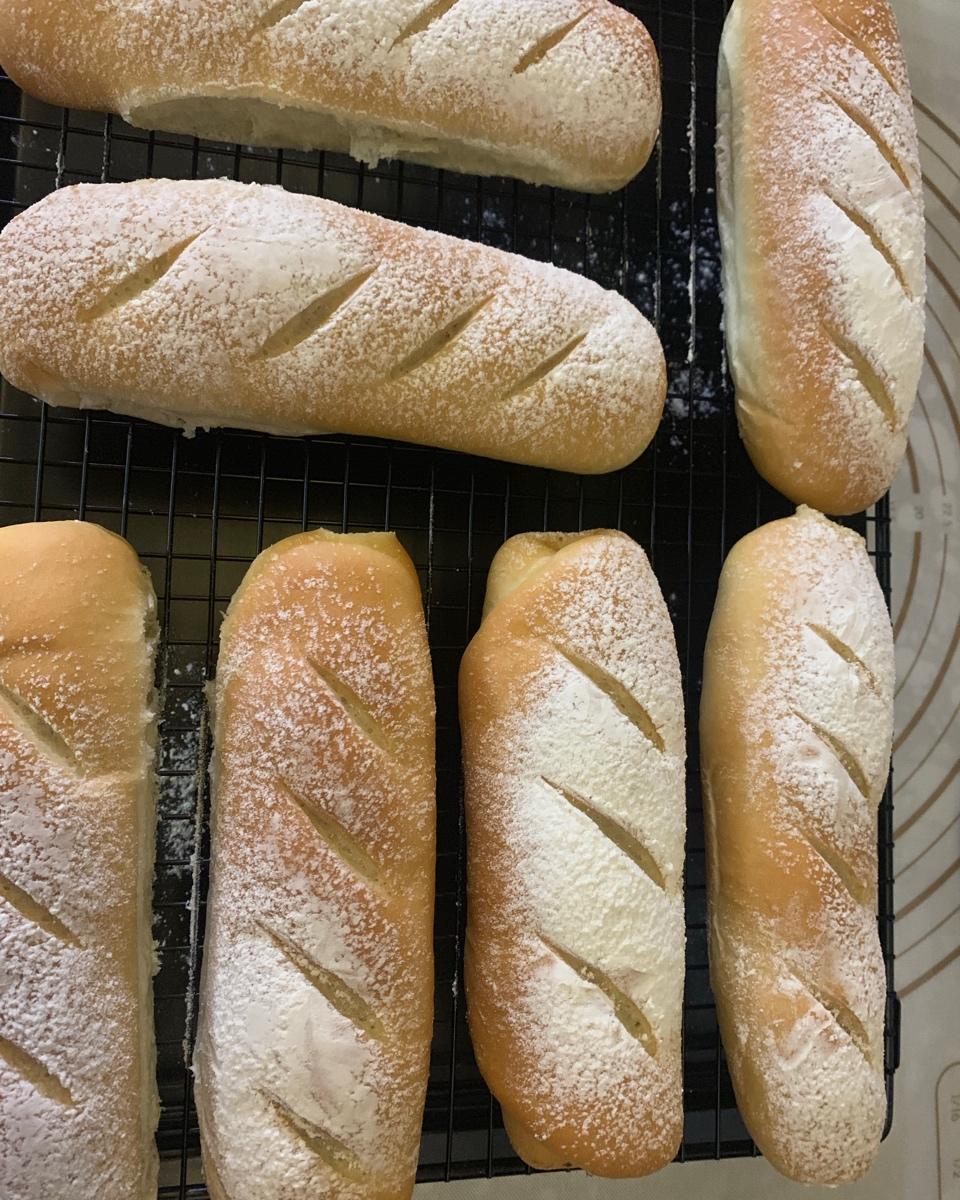 香喷喷的肉松卷面包