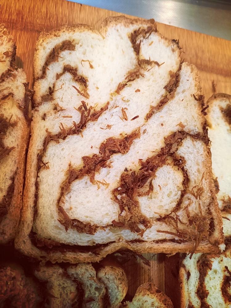 香葱肉松吐司~VS~🍫巧克力酱吐司🍫