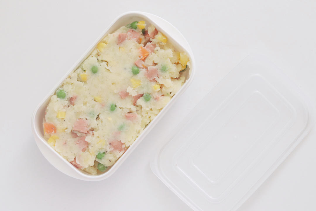 彩椒金针菇豆腐蒸鸡翅【7月北鼎蒸炖锅食谱】