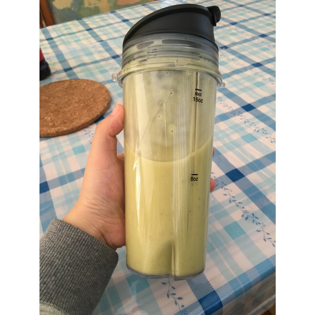 牛油果香蕉奶昔