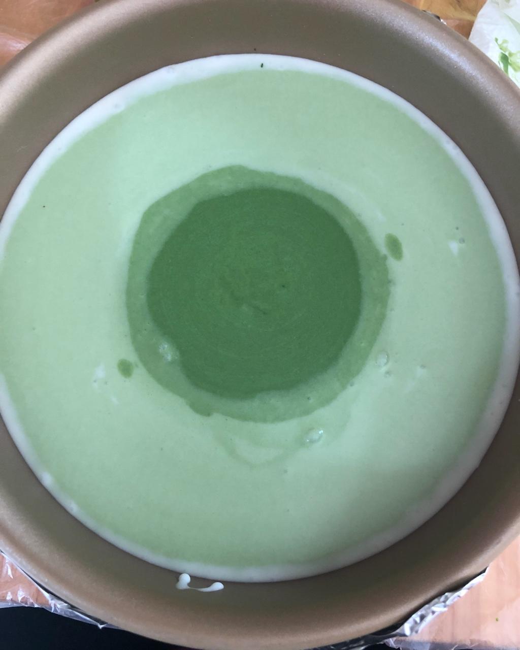 渐变抹茶慕斯蛋糕：我Amanda带着既美又作的抹茶甜点又来了！【曼食慢语】