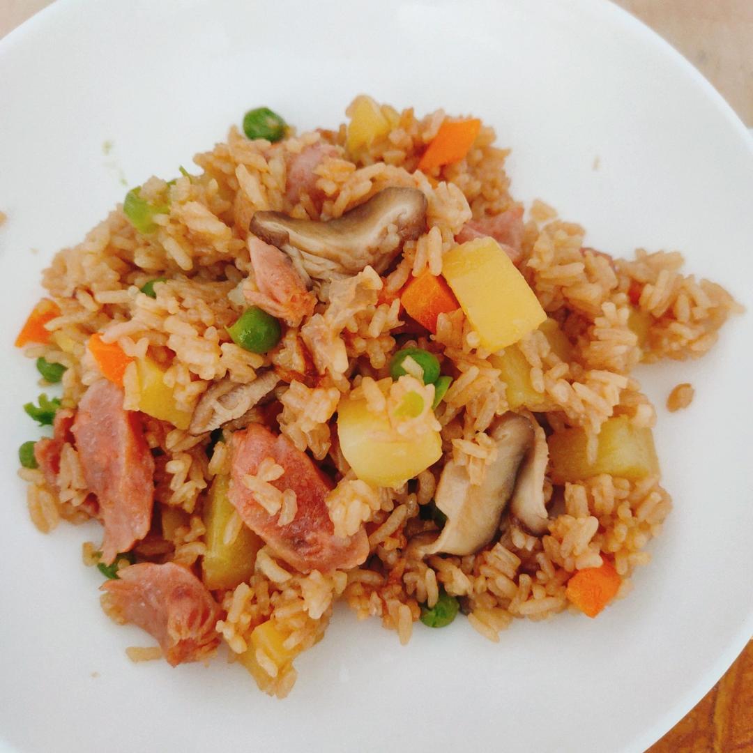 香绝了❗❗吃了还想吃的土豆腊肠焖饭❗❗