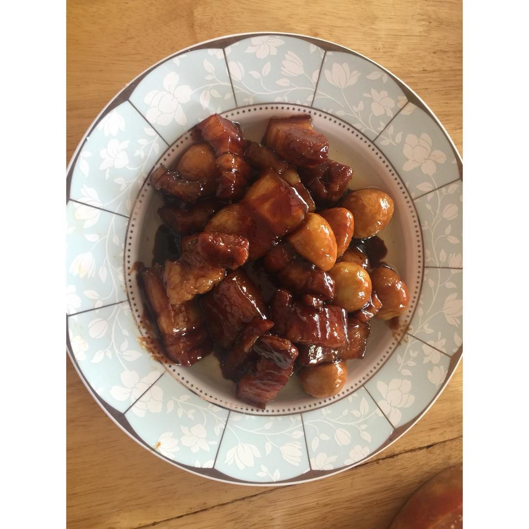 鹌鹑蛋烧肉