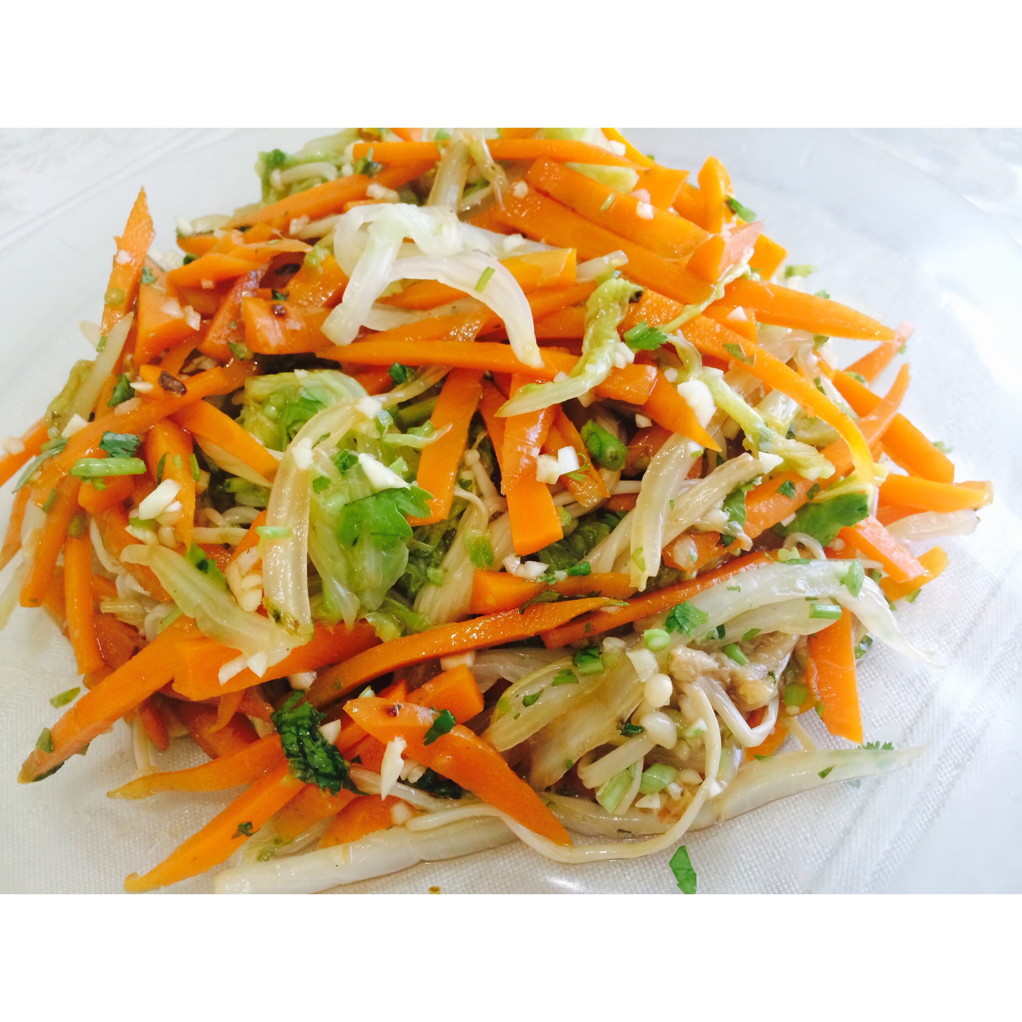 凉拌豆芽黄瓜菜