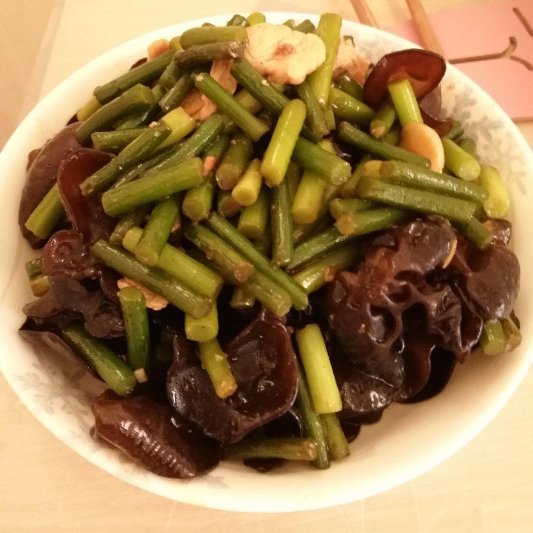 蒜毫炒肉