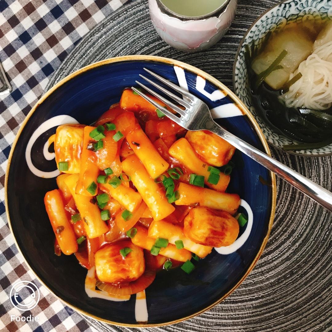 韩式辣炒年糕（or网红芝士套路之芝心年糕）