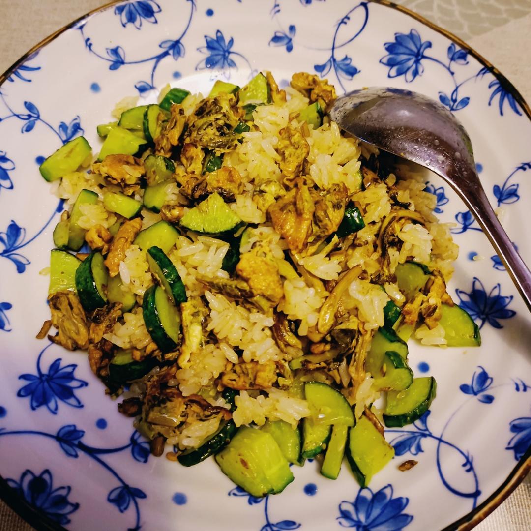 香椿蛋炒饭