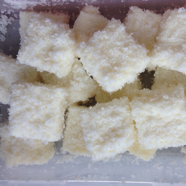 完胜85度C牛奶椰丝小方