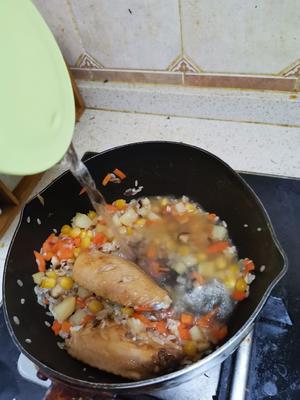 杂蔬鸡翅焖饭的做法 步骤6