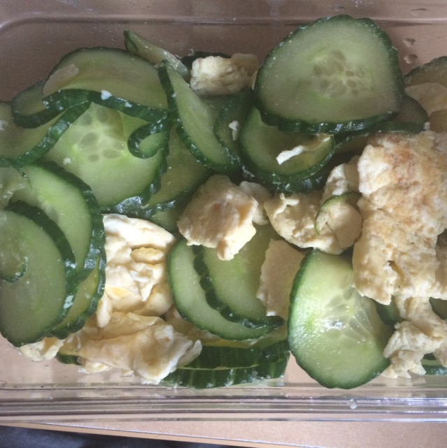 黄瓜炒鸡蛋