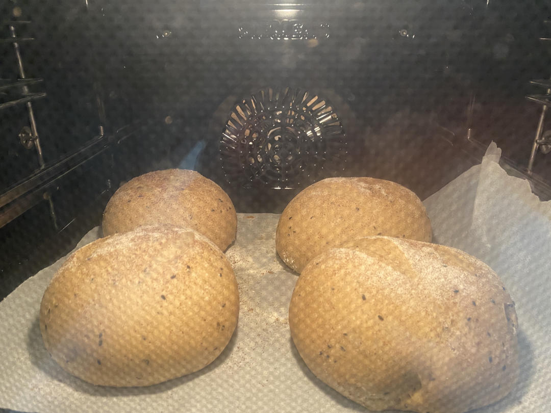 全麦蔓越莓软式欧包（免揉）