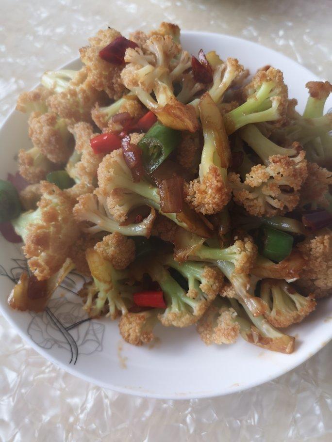 老丁的私房菜-干锅花菜