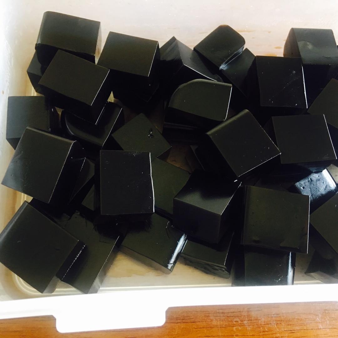 零失败烧仙草（黑凉粉）