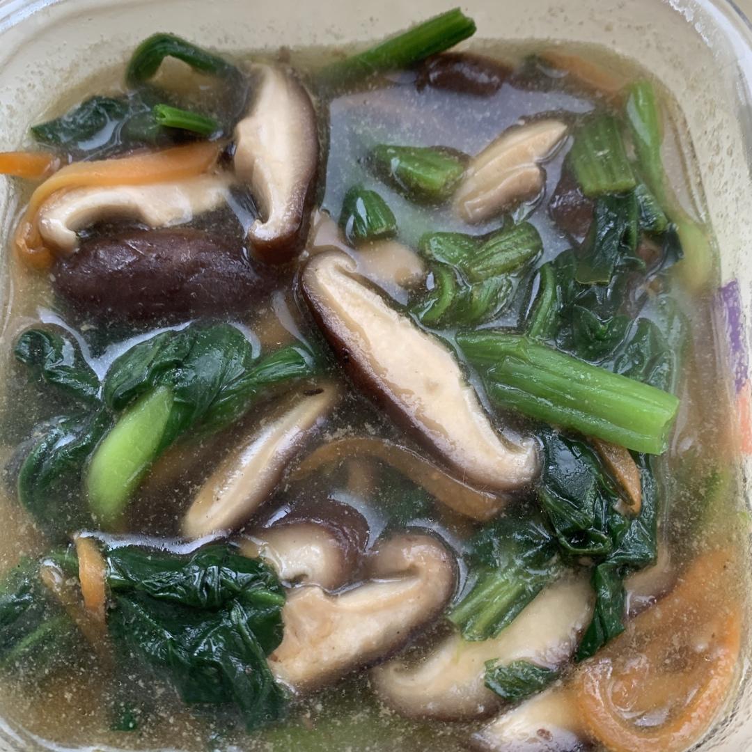 香菇菠菜汤
