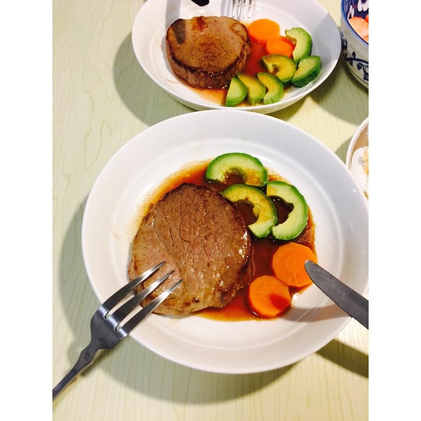 四分钟煎好一块鲜嫩多汁的牛排