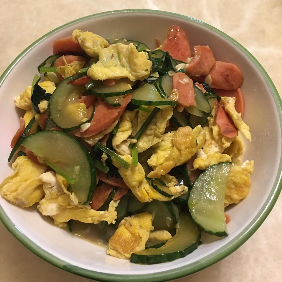 黄瓜炒火腿鸡蛋