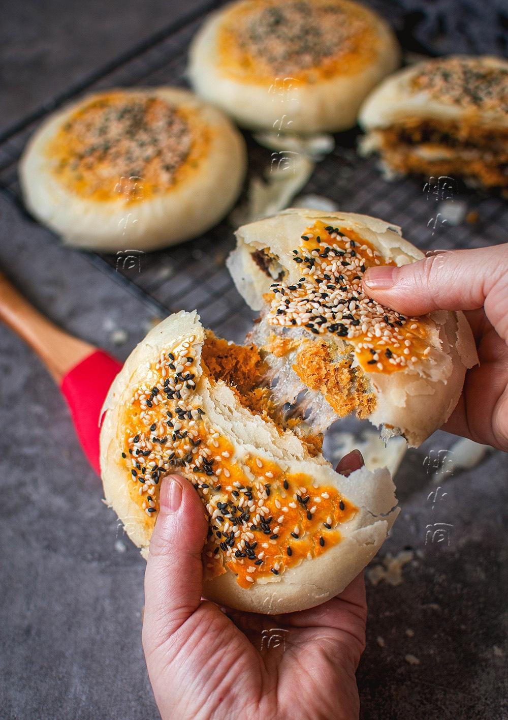 「臺(tái)式3Q餅」??老式酥皮大月餅｜酥軟又有層次，一口驚艷！