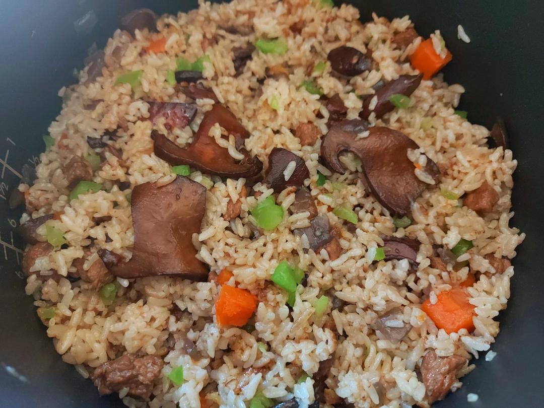 简单好吃的牛肝菌焖饭