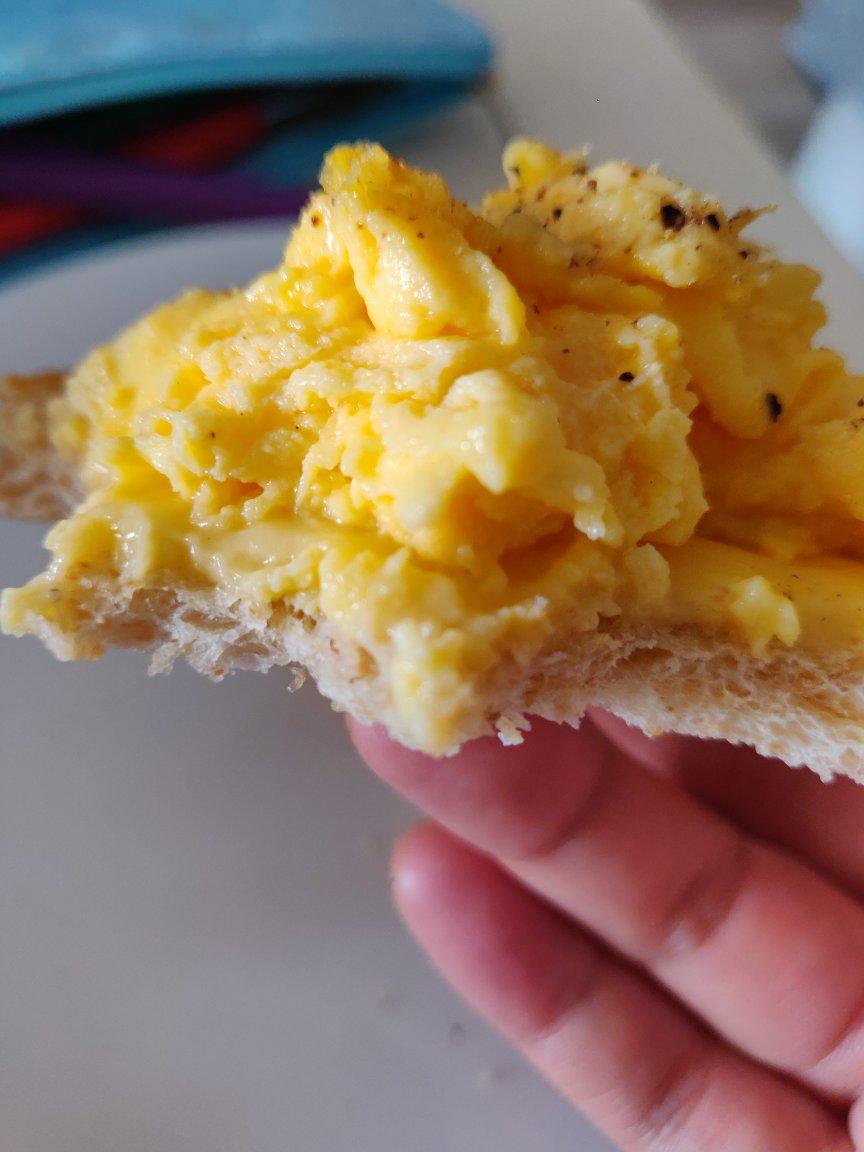 美式炒蛋 scrambled eggs