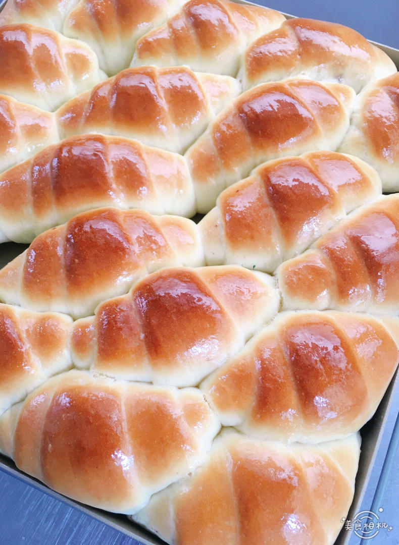 香草牛奶卷卷面包